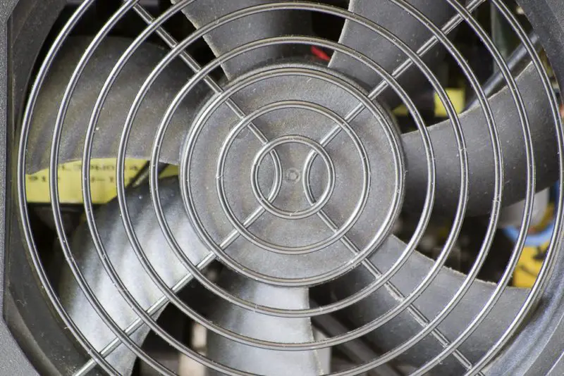 Comment huiler le moteur du ventilateur du climatiseur de fenêtre ? 4 étapes faciles à suivre pour vous !