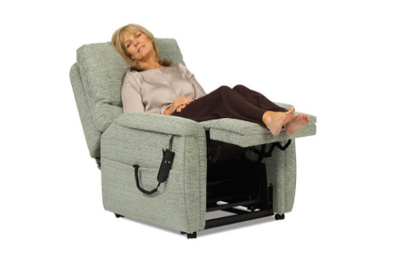 Les avantages et les inconvénients de dormir sur un fauteuil inclinable
